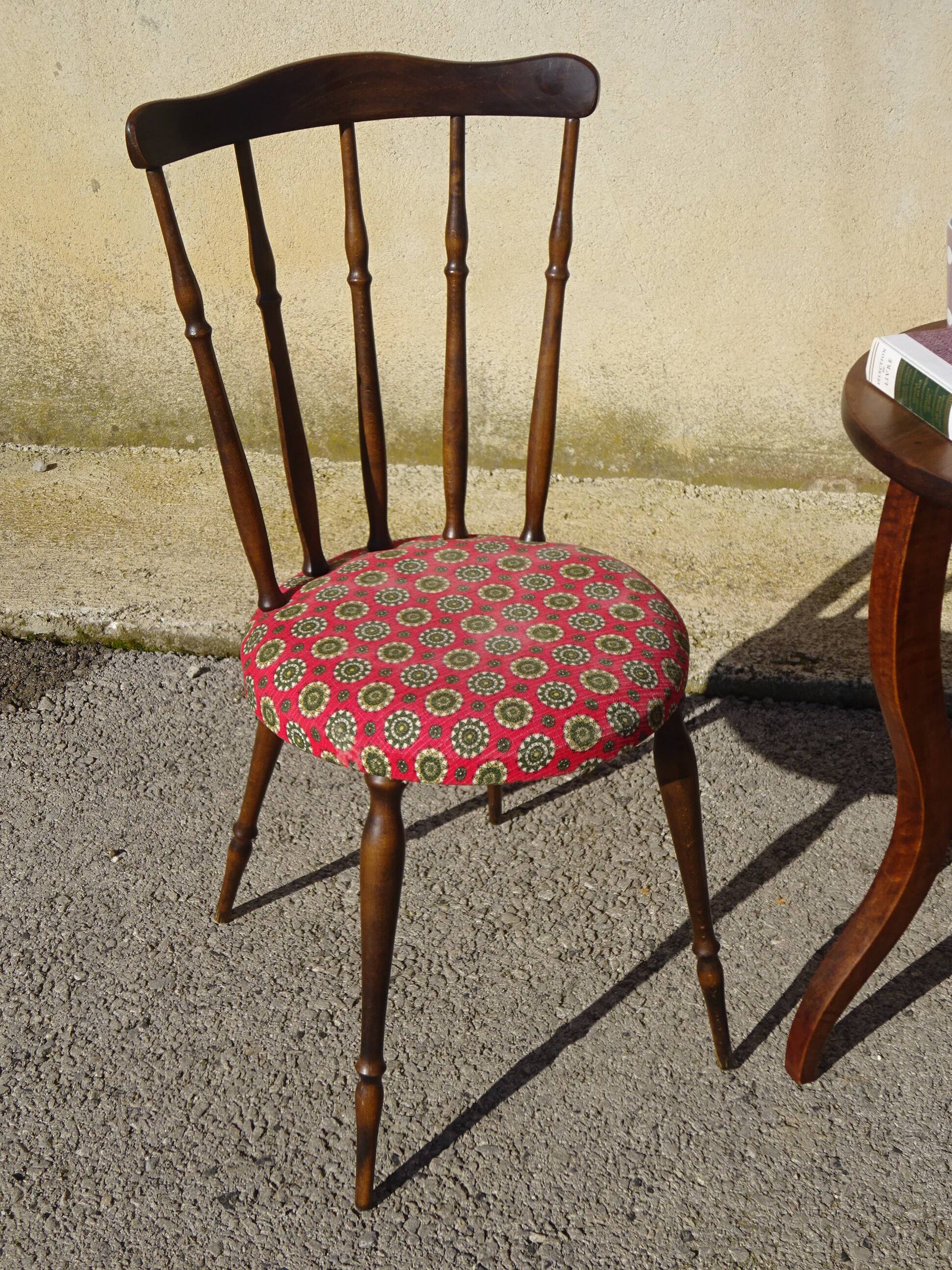 Vintage chairs, wooden, with splayed legs, both.