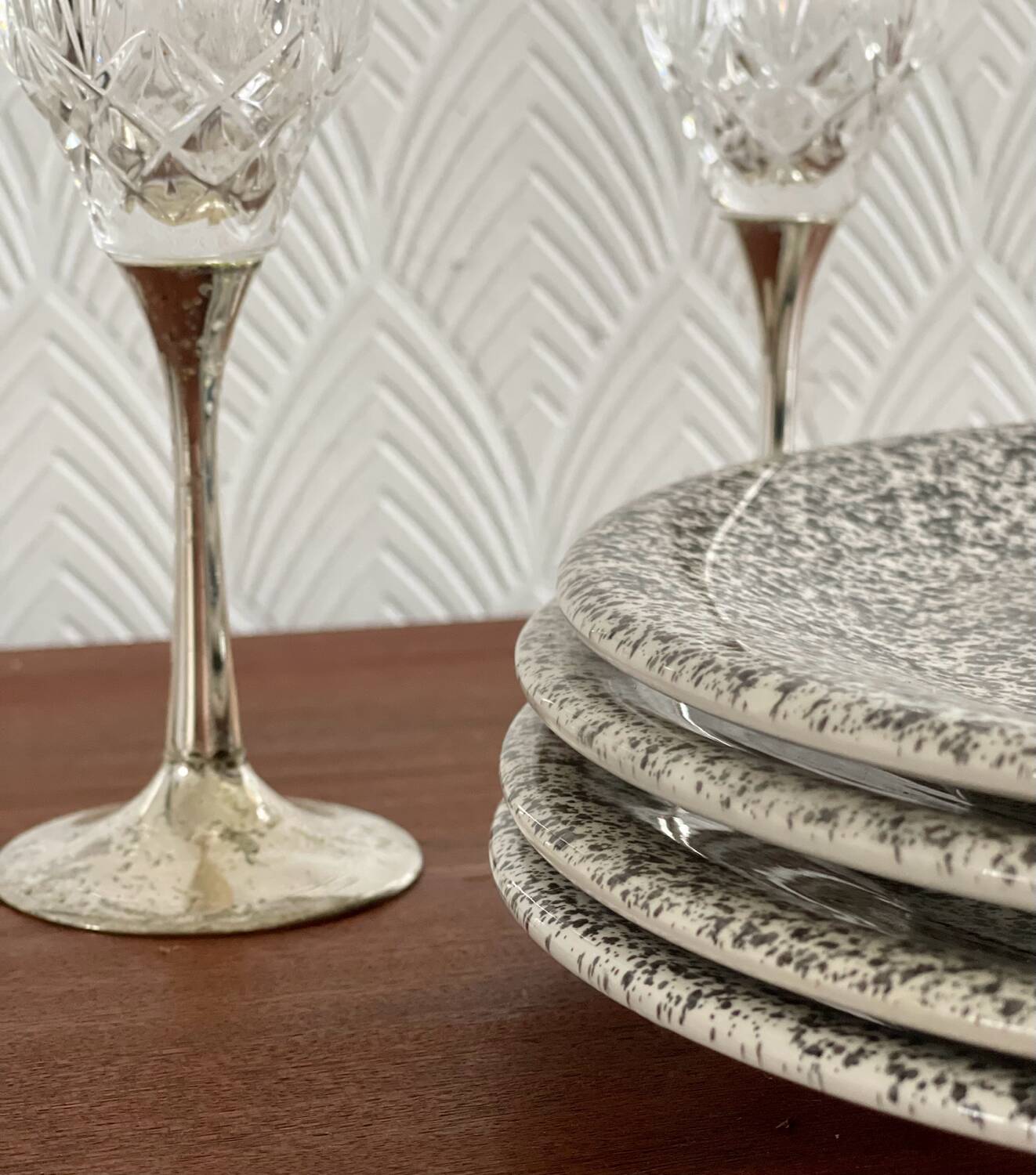 4 Castelforte dessert plates.