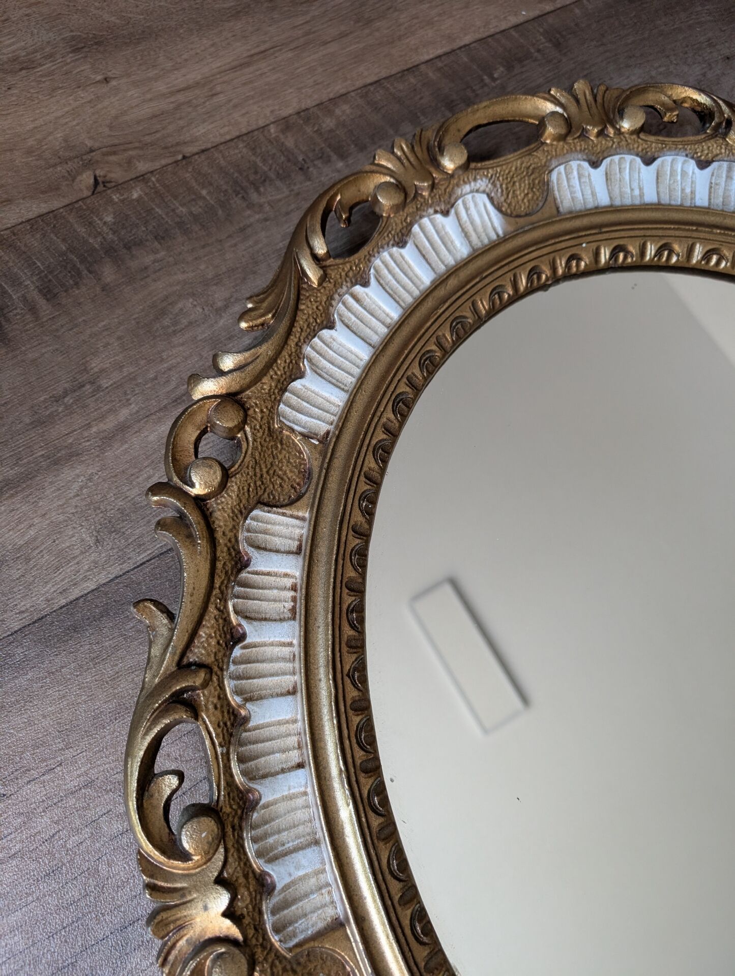 Miroir ovale style néo-classique