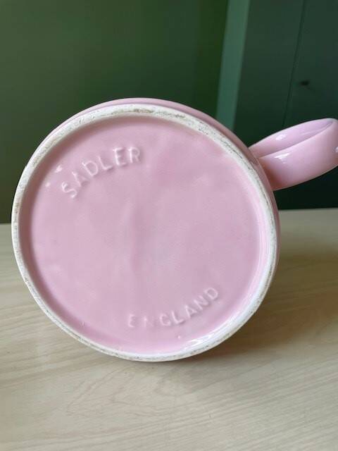 Pink sadler teapot