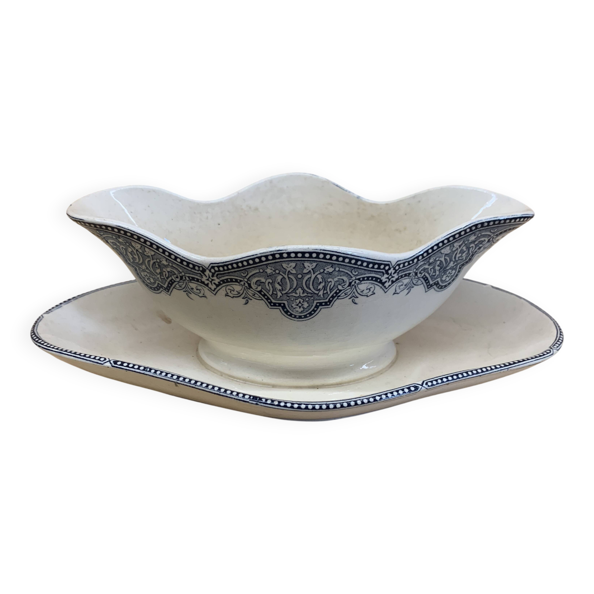 Sauceboat Terre de Fer Salins