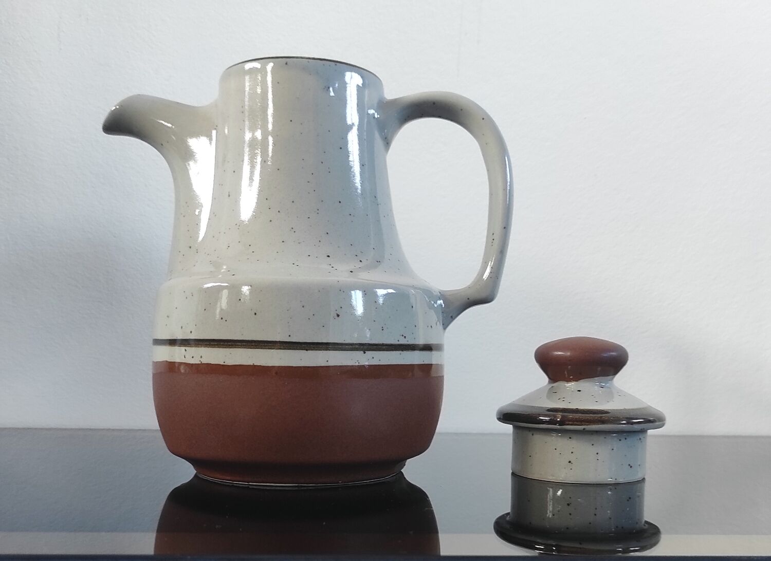 Vintage ceramic set – Jug & 4 footed glasses 70s - Korea