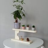 Old shelf Jeannette