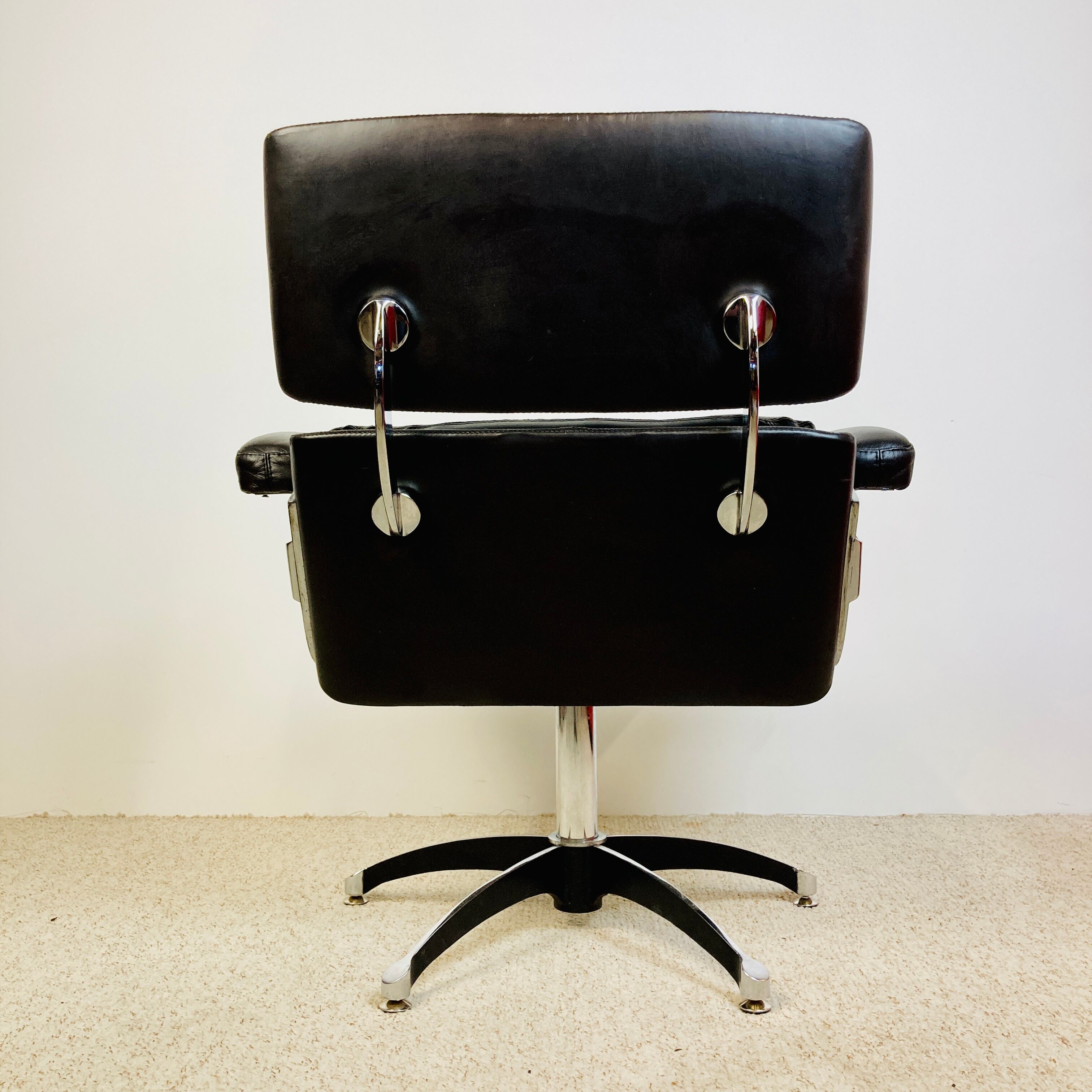 Office armchair design Martin Stoll, 1970.