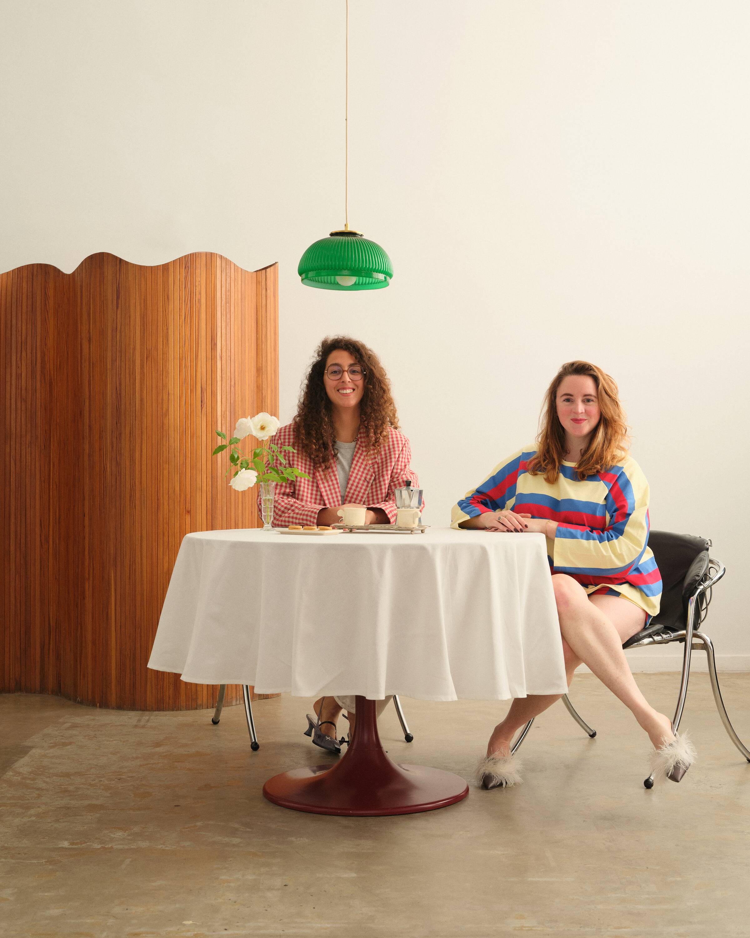 Green opaline suspension