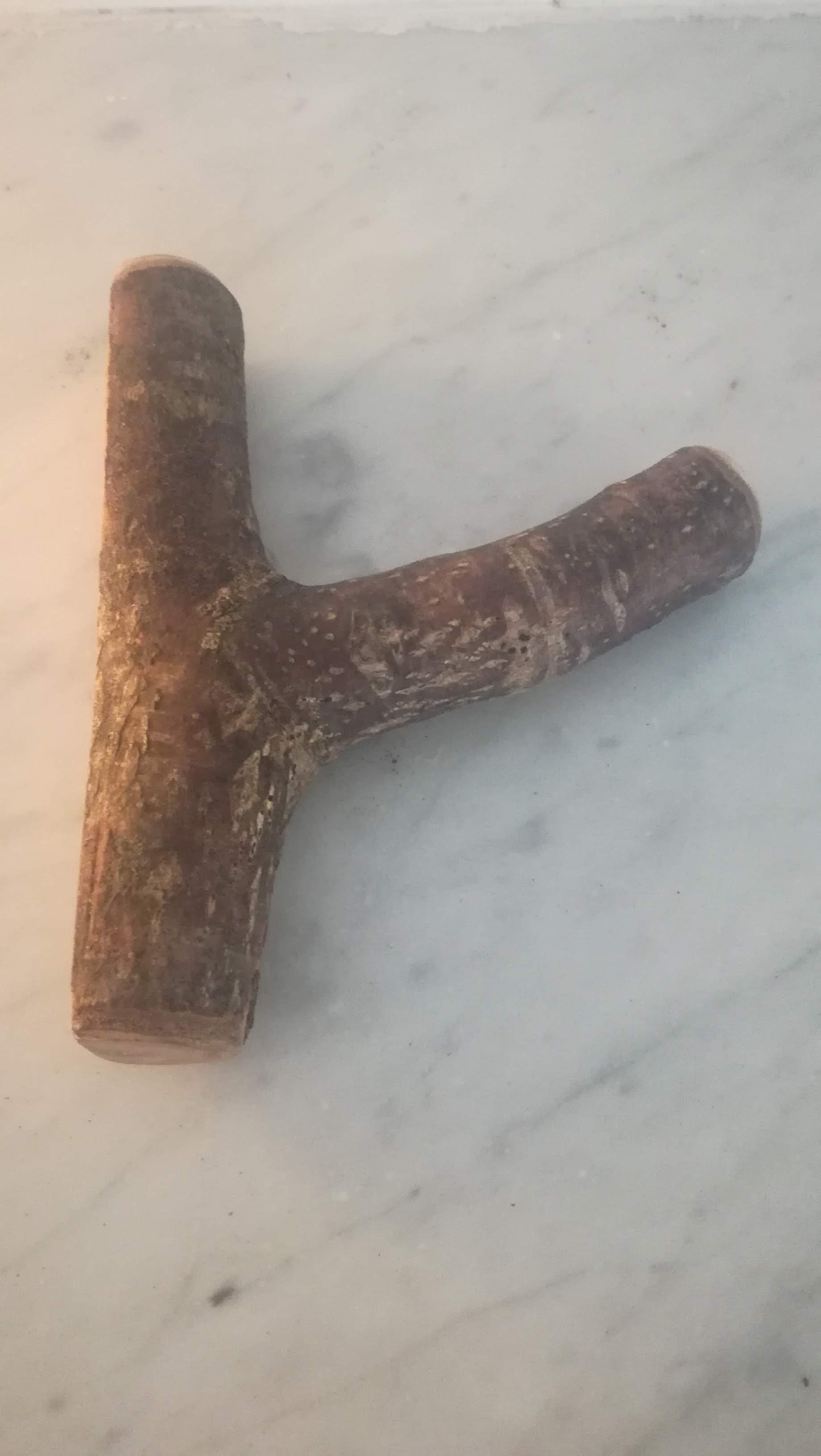 6 Hooks in walnut and apricot branches