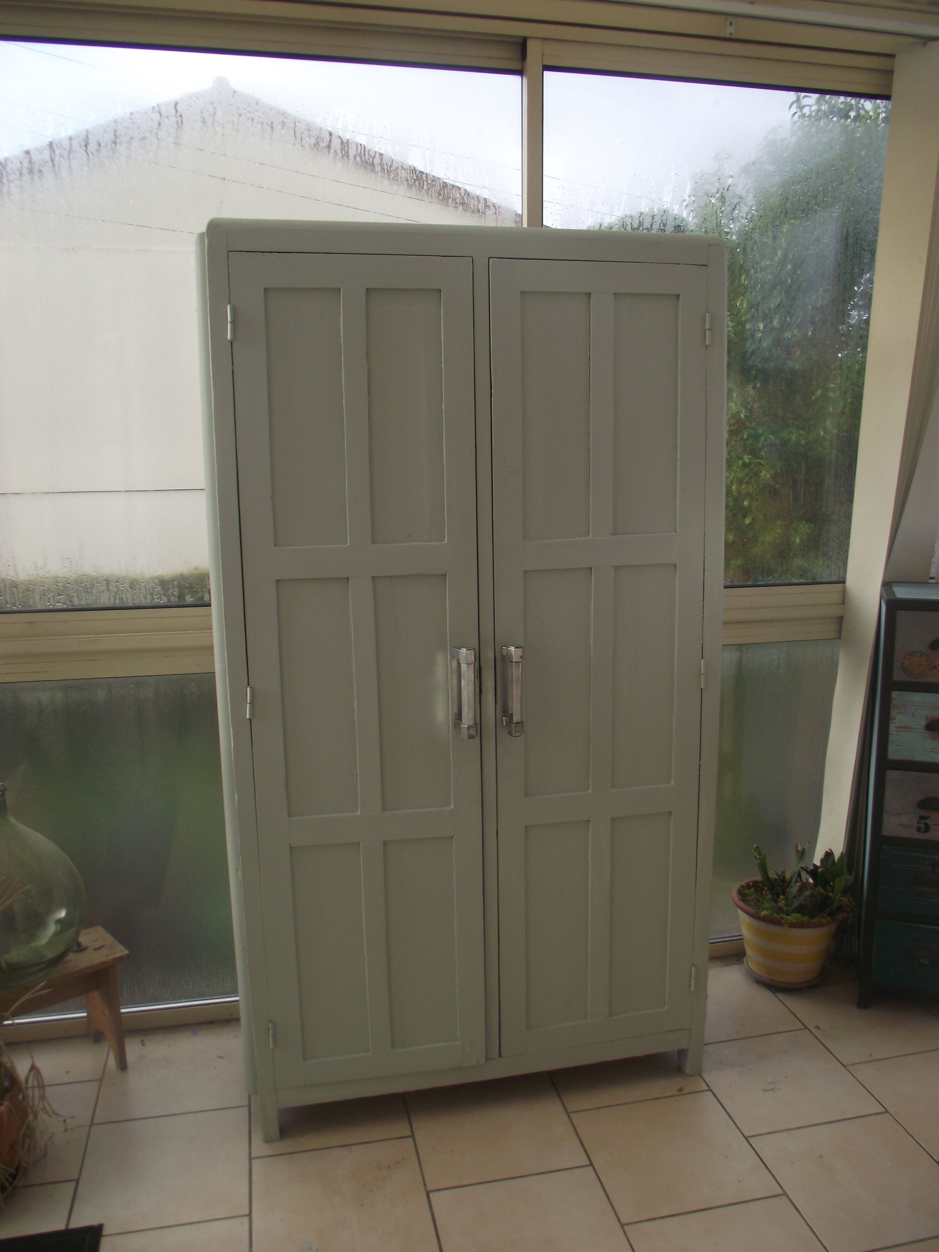 Parisian wardrobe in painted fir from the 30s 40s