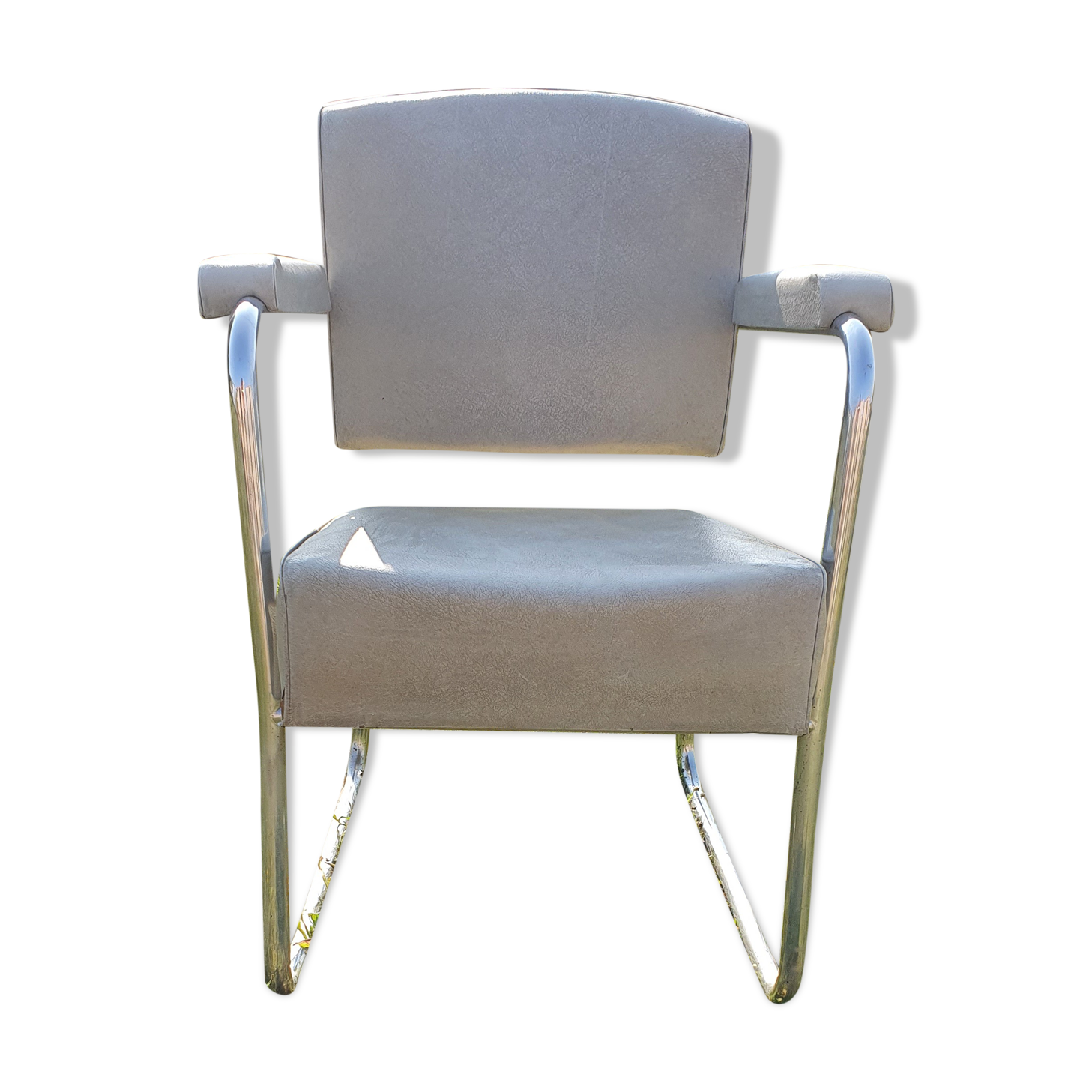 gray armchair wear skai see photo. Tubular frame. Sled feet.