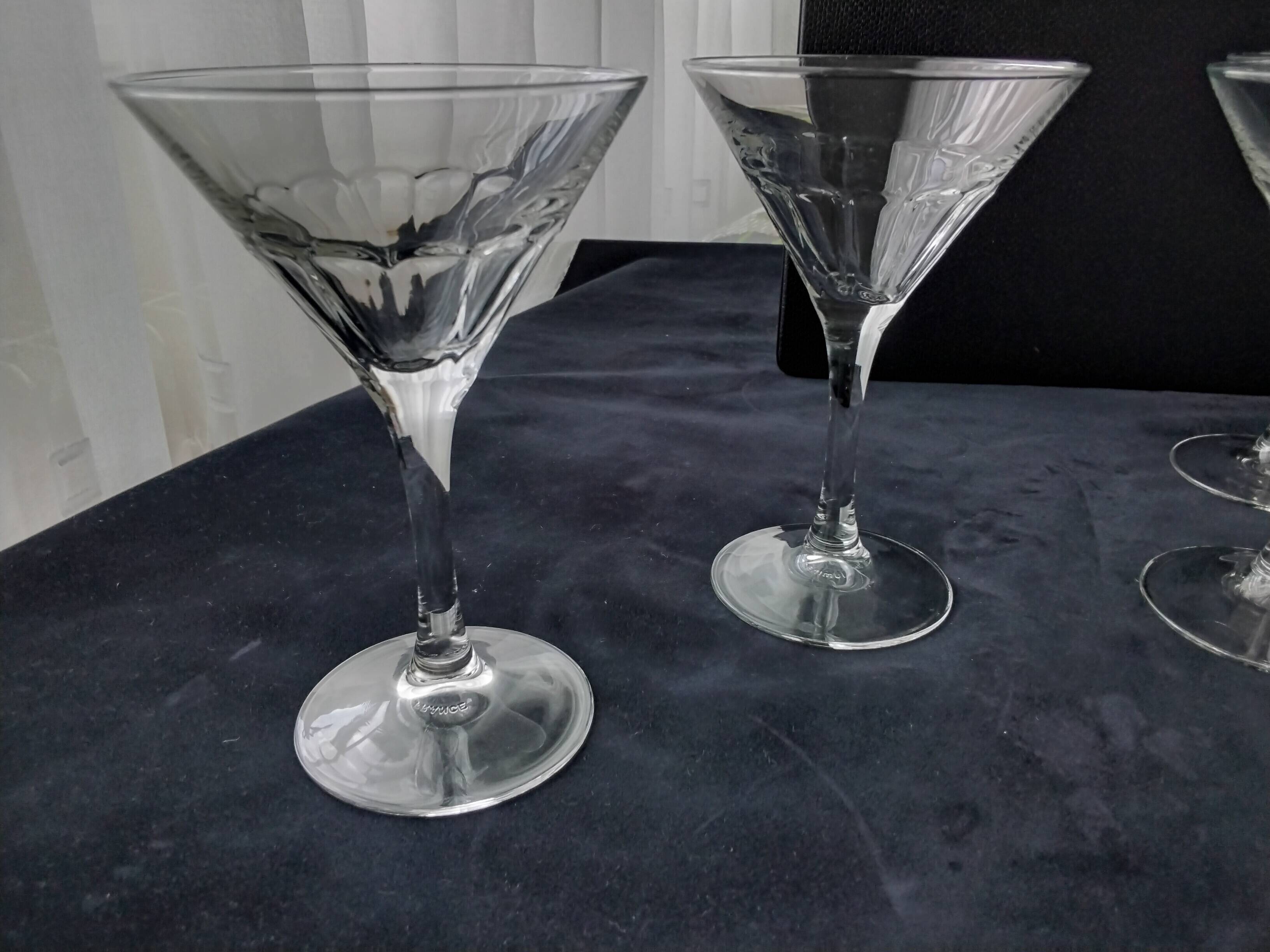 6 Luminarc cocktail glasses