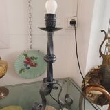 Wrought iron lamp to pose