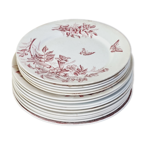 Ensemble de 14 assiettes