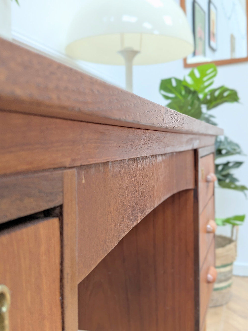Scandinavian desk