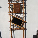 Vestiaire d'entrée, porte-manteaux en bambou à décor japonisant avec nacre.