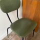 Chaise en skaï vert et métal noir