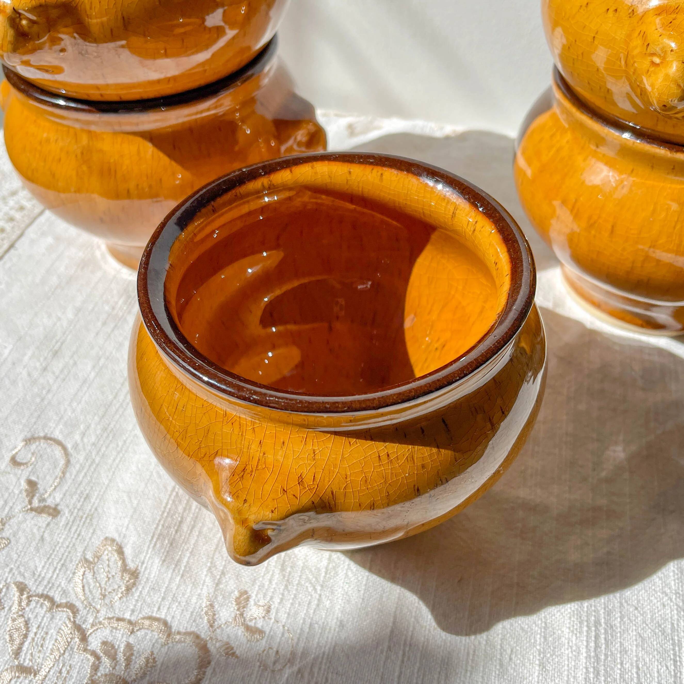 5 vintage lion head bowls in speckled ochre stoneware, Emile Henry style – Made in France