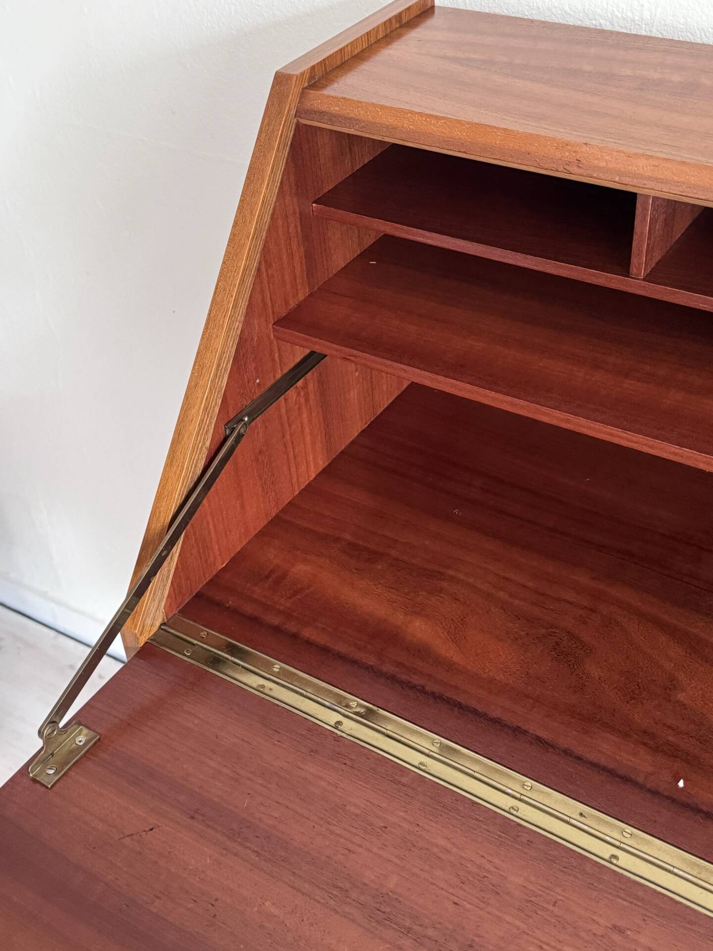 Cabinet secrétaire vintage des années 1960