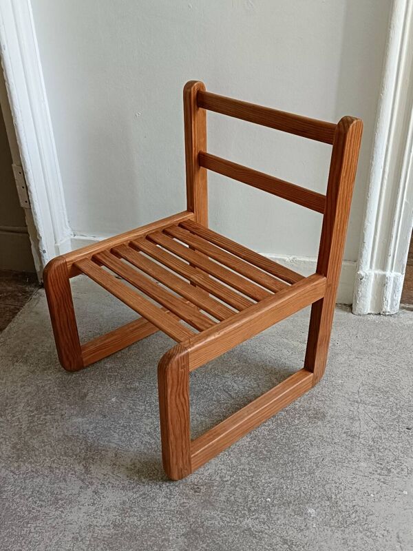 Petite chaise scandinave 70