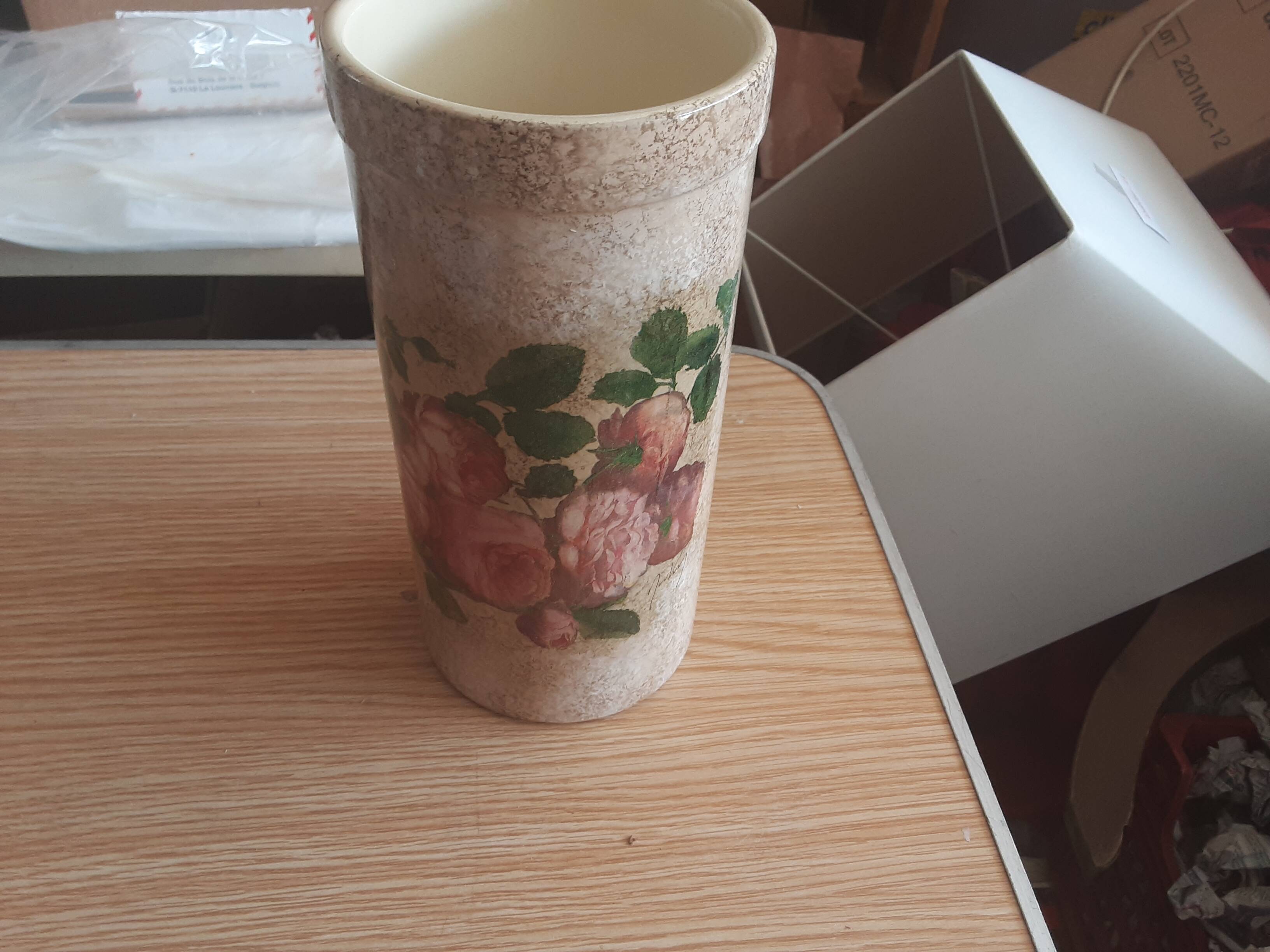 Roller vase the potteries of merika boucher drome