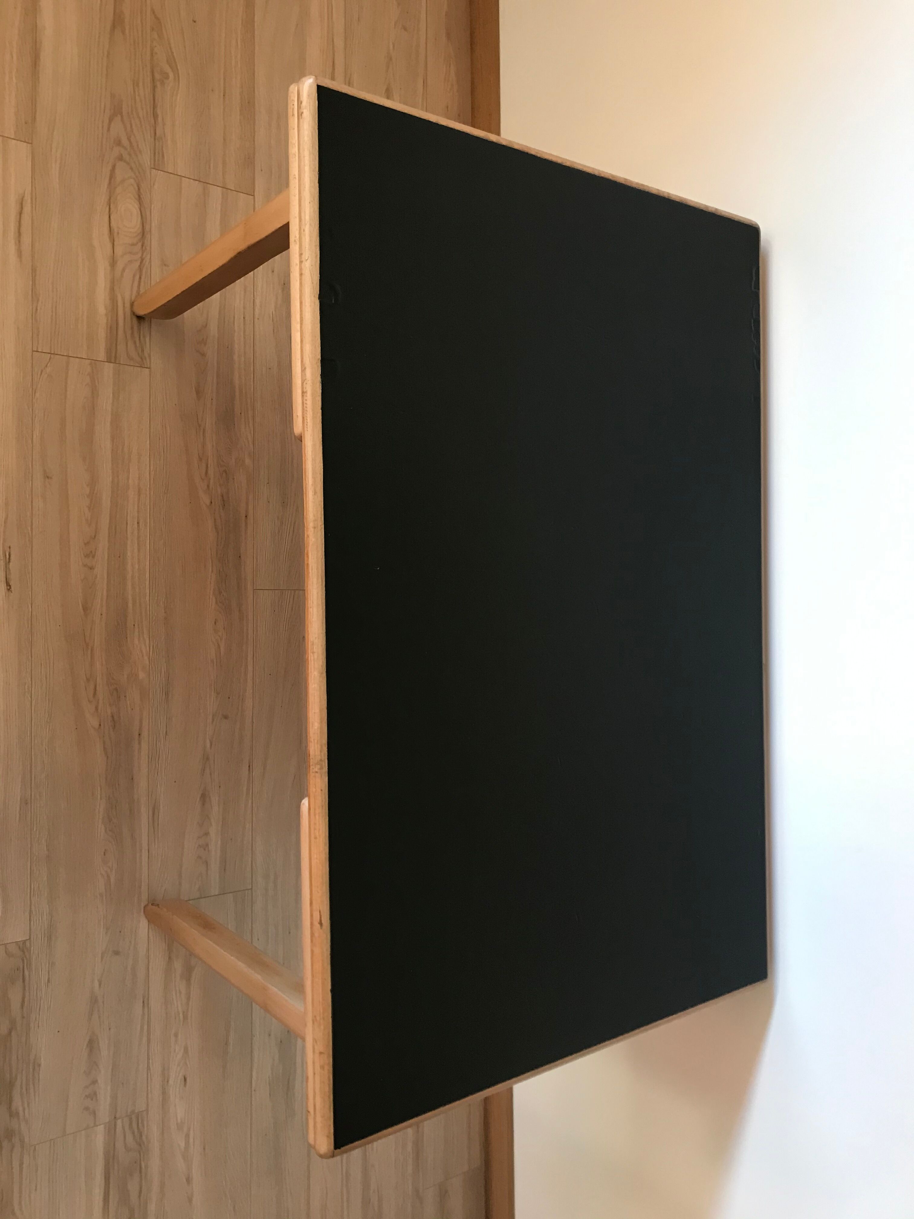 Mado table of old farmhouse