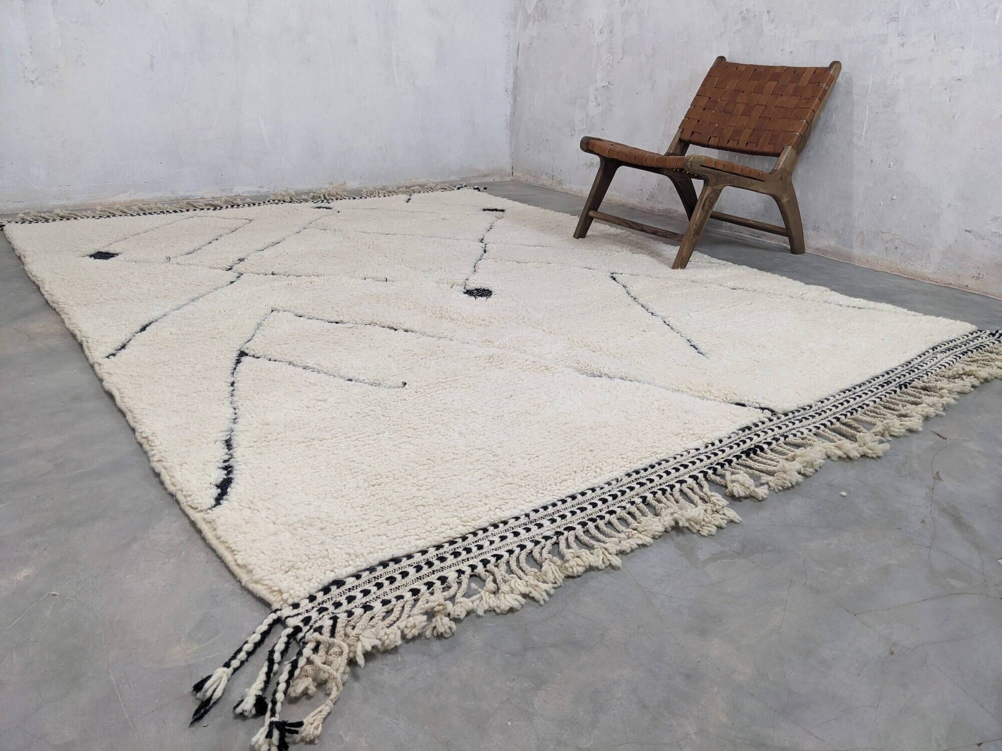 Large Beni Ouarain rug, 285 x 220 cm || 9.35 x 7.22 feet, G-293