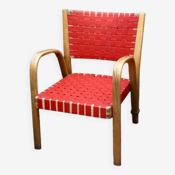 Bow Wood Steiner armchair red slats