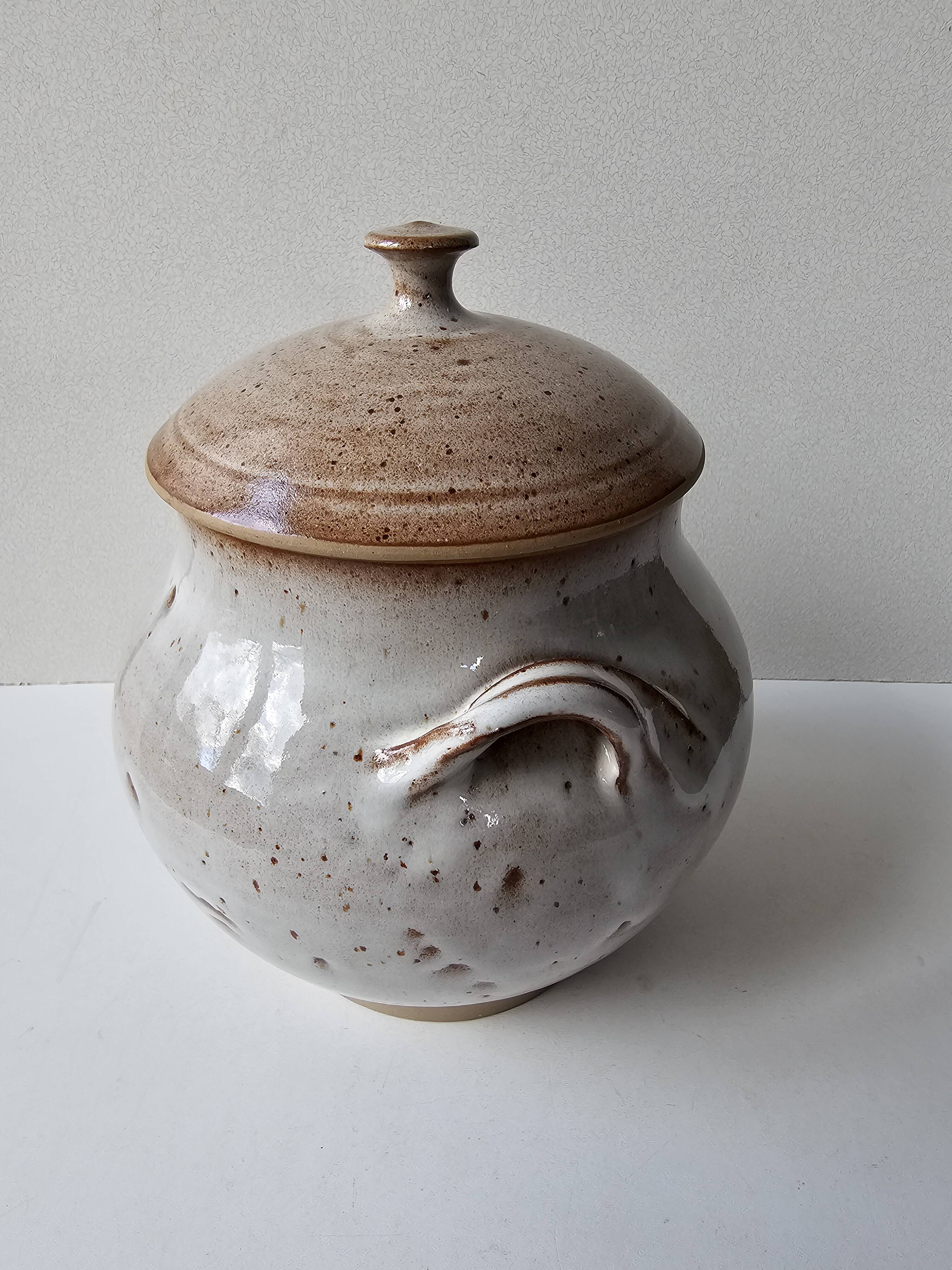 Soupière en grès céramique Signée Roger Jacques (Puisaye)