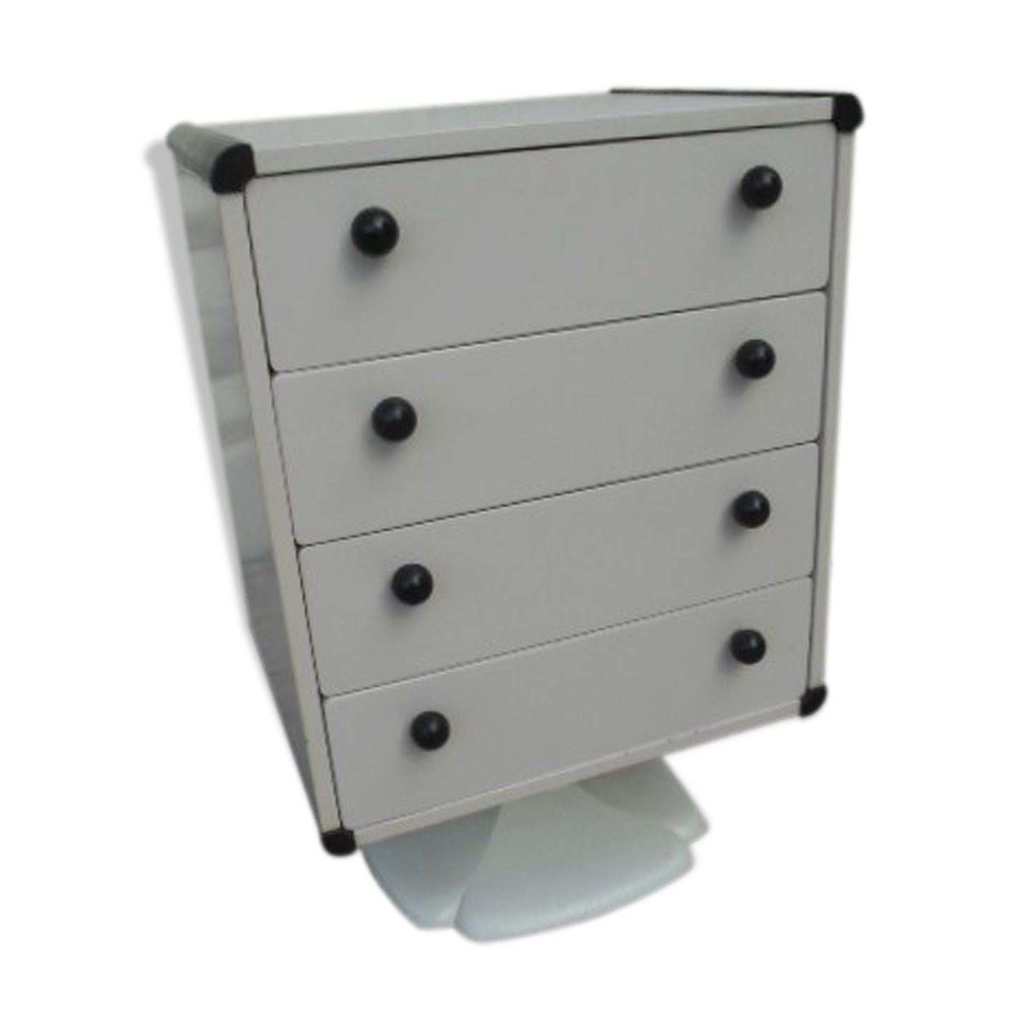 Gautier vintage dresser