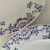Duo d'assiettes en terre de fer Onnaing – décor bleu et rouge 19ème siècle