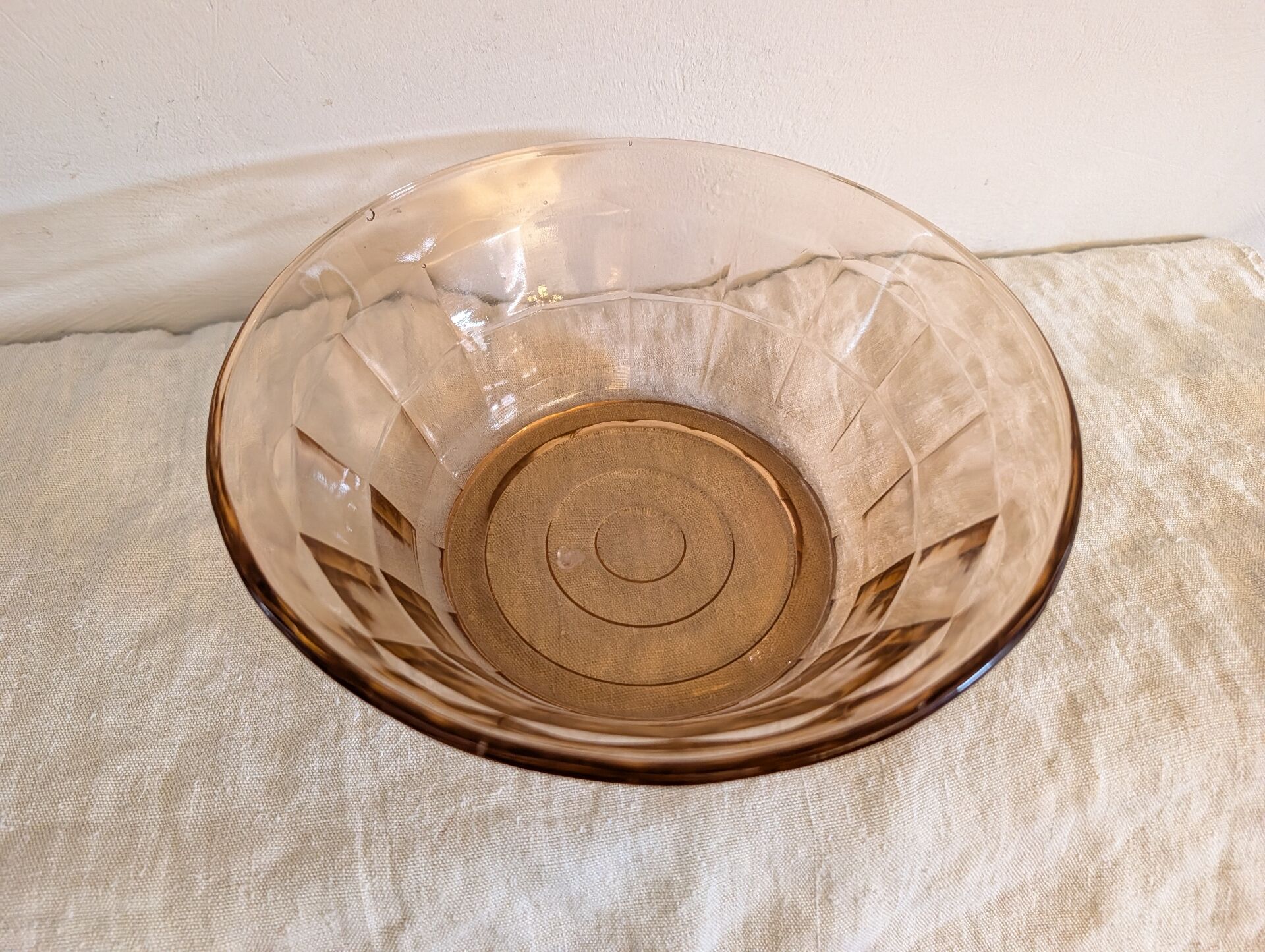 Amber light 1940s–50s – Salad bowl & serving plate