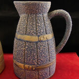 Pair of art deco pitcher in crisp ceramic