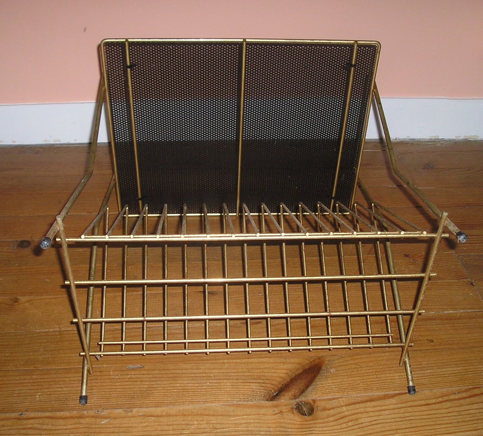 Vintage magazine rack sofa tip, 70's perforated metal