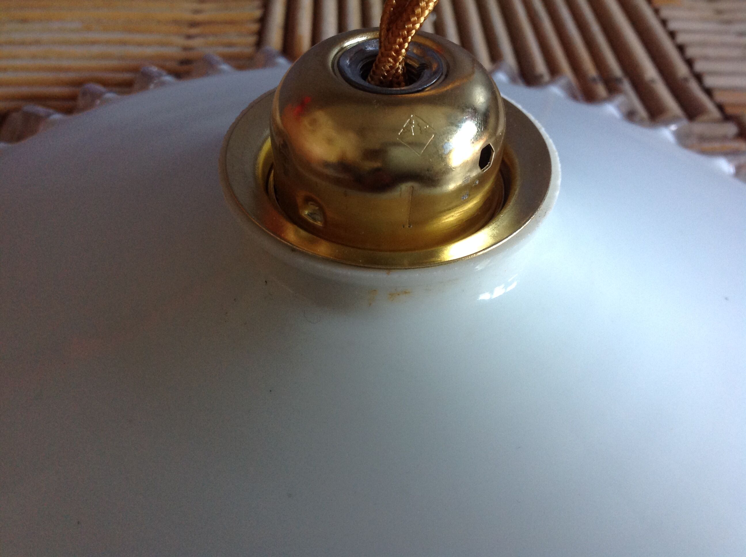 Suspension en opaline blanche