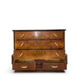 Commode italienne Art déco en ronce de noyer, années 1920