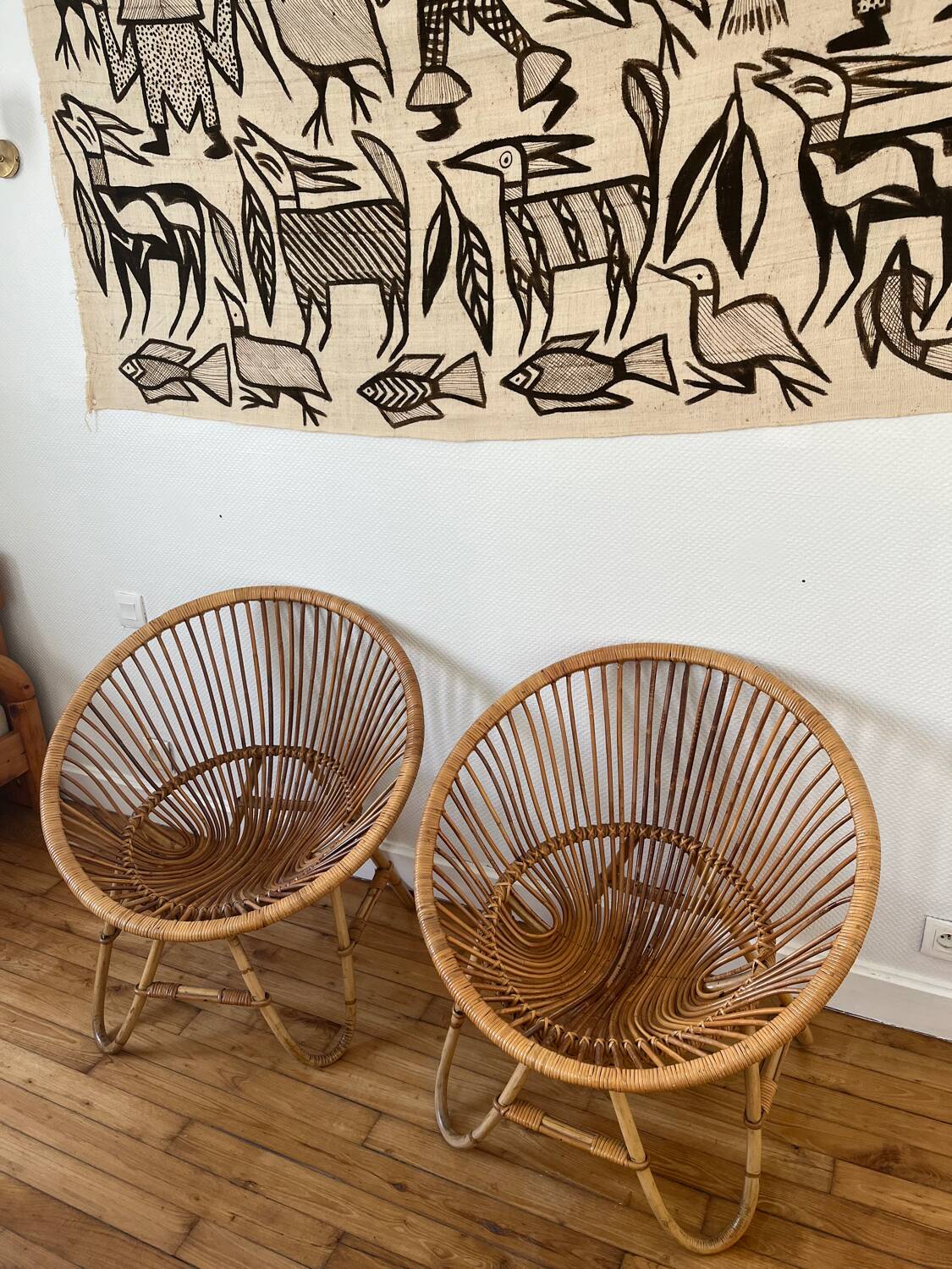 Paire de fauteuils corbeille en rotin , années 50-60