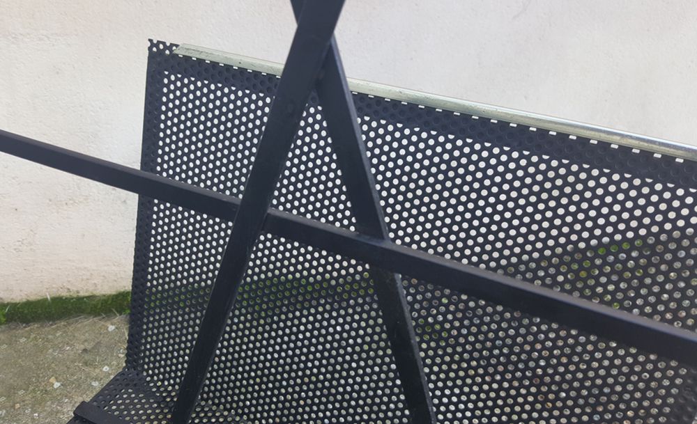 Magazine rack, 60