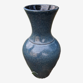 Accolay, ceramic vase