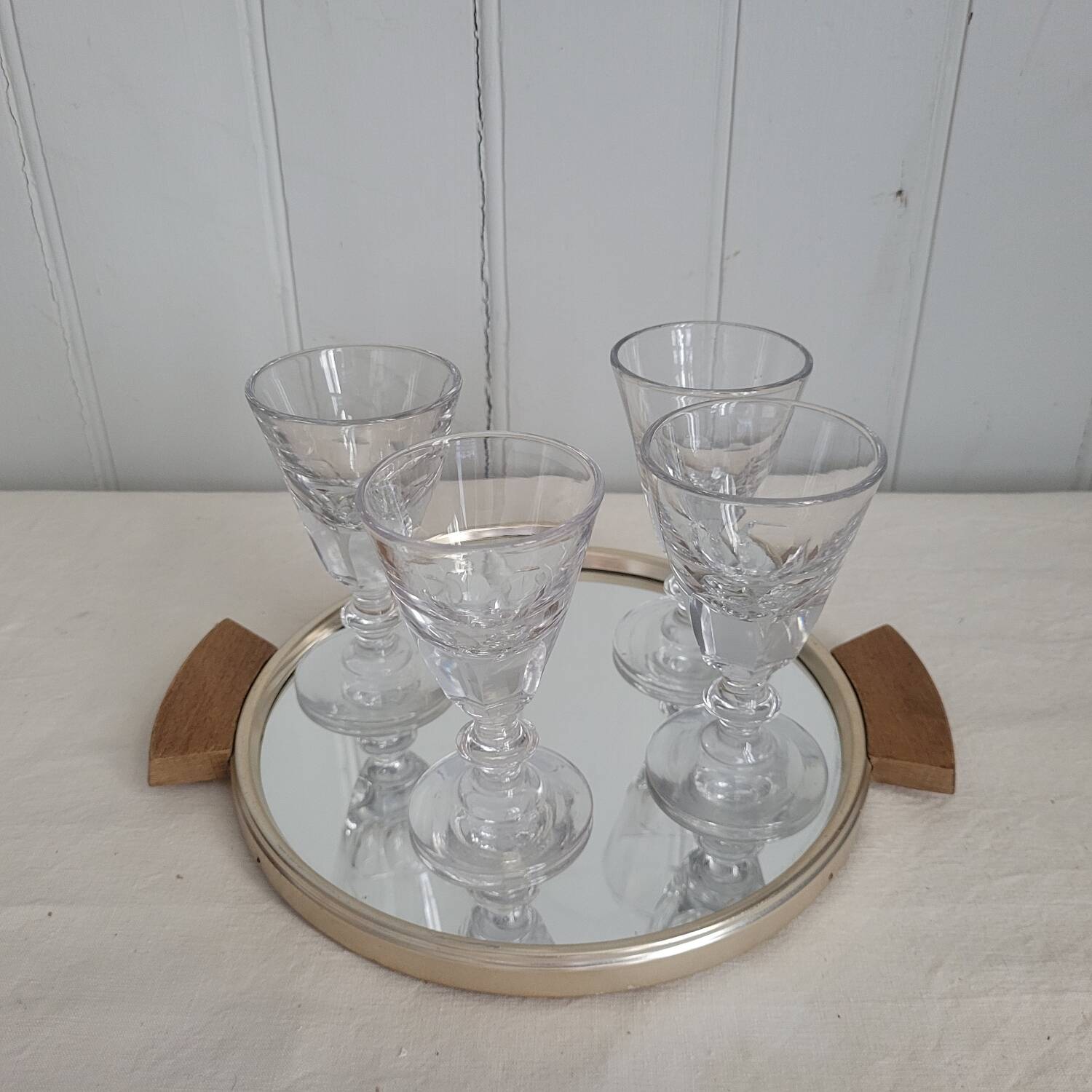 4 stemmed glasses from the 20s and 30s