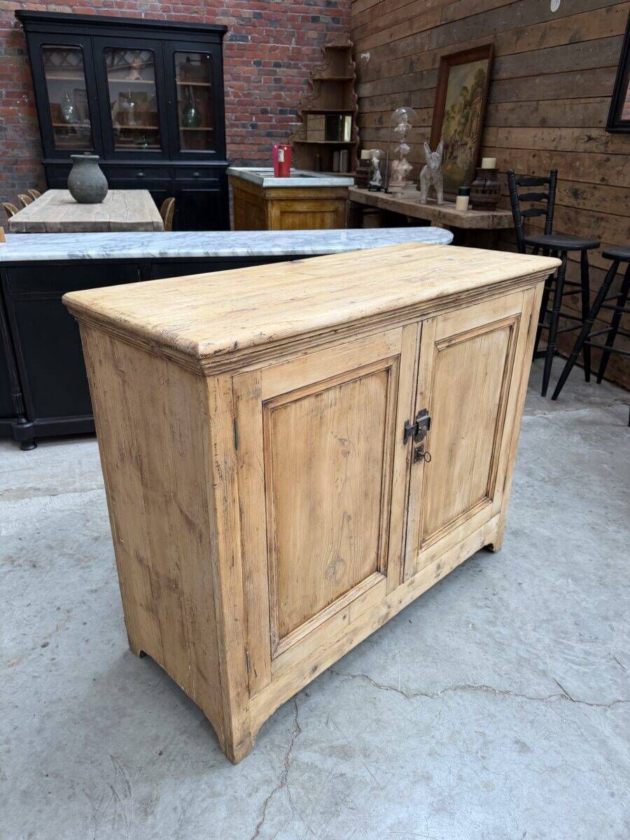 1920s pine buffet