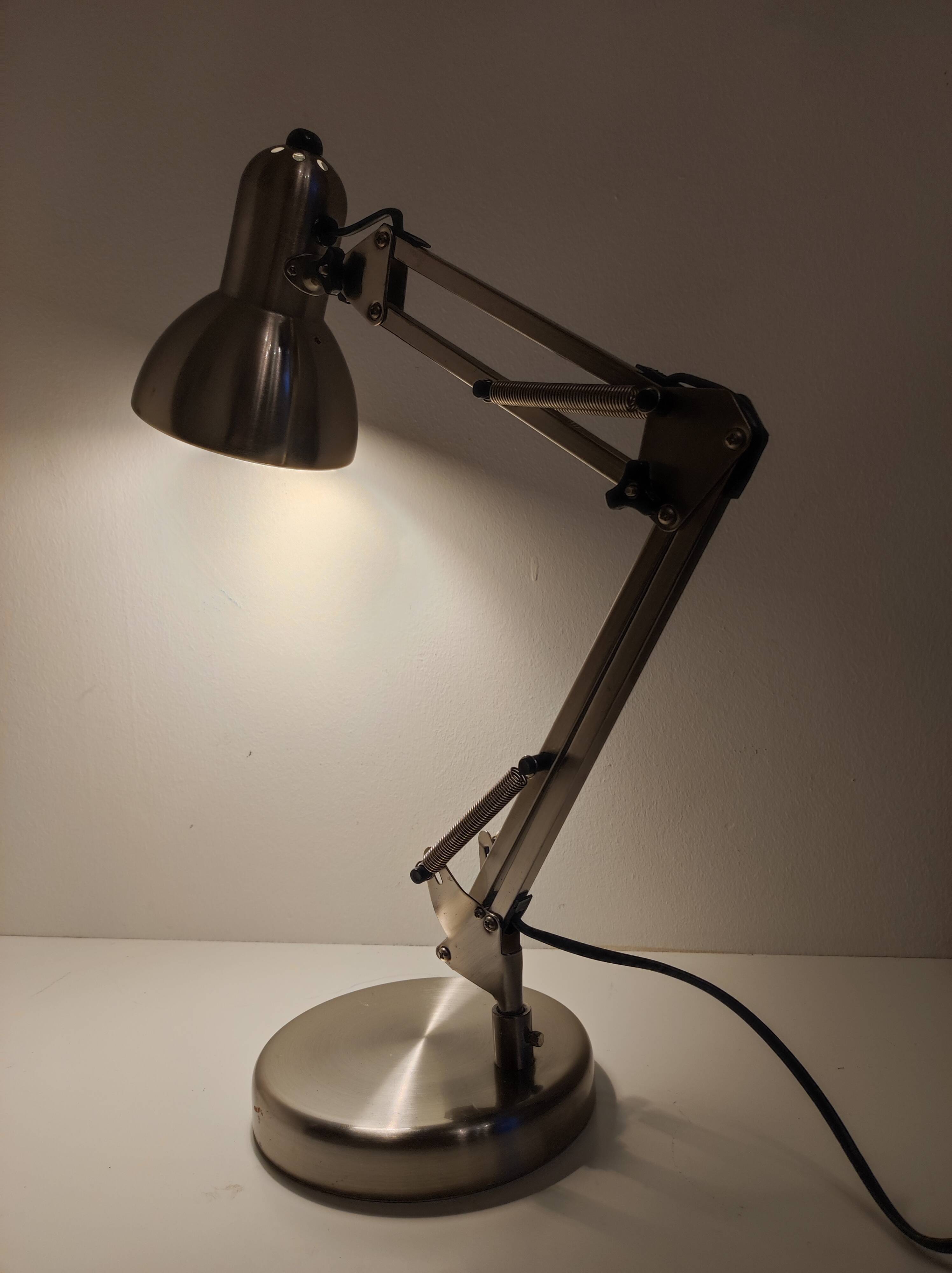 Desk lamp style workshop architect