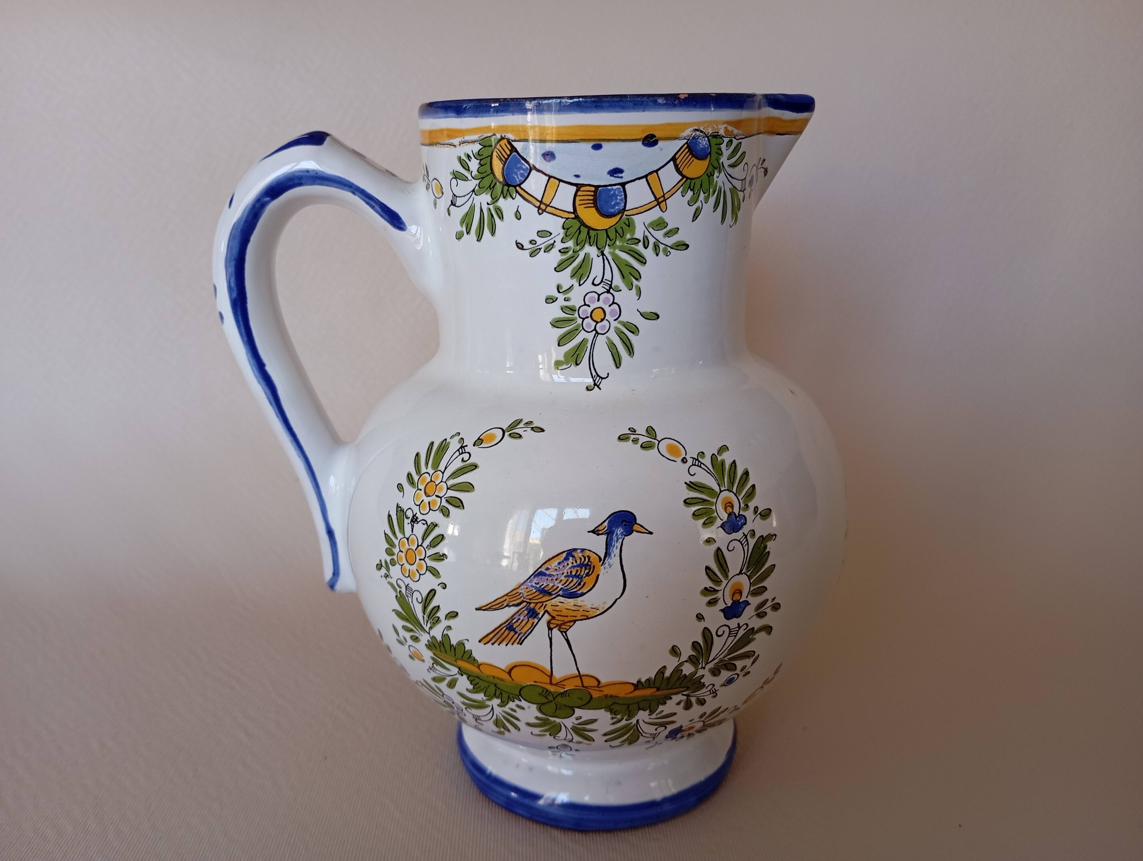 Angoulême earthenware pitcher "Le Renoleau" Moustiers decor