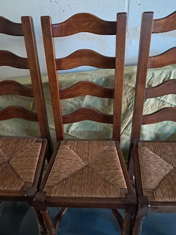 Lot de 4 chaises rustiques