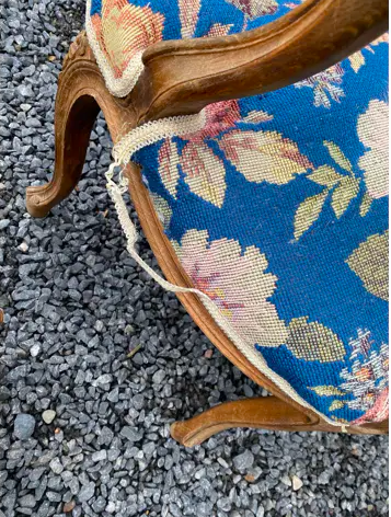Shepherdess & sofa set