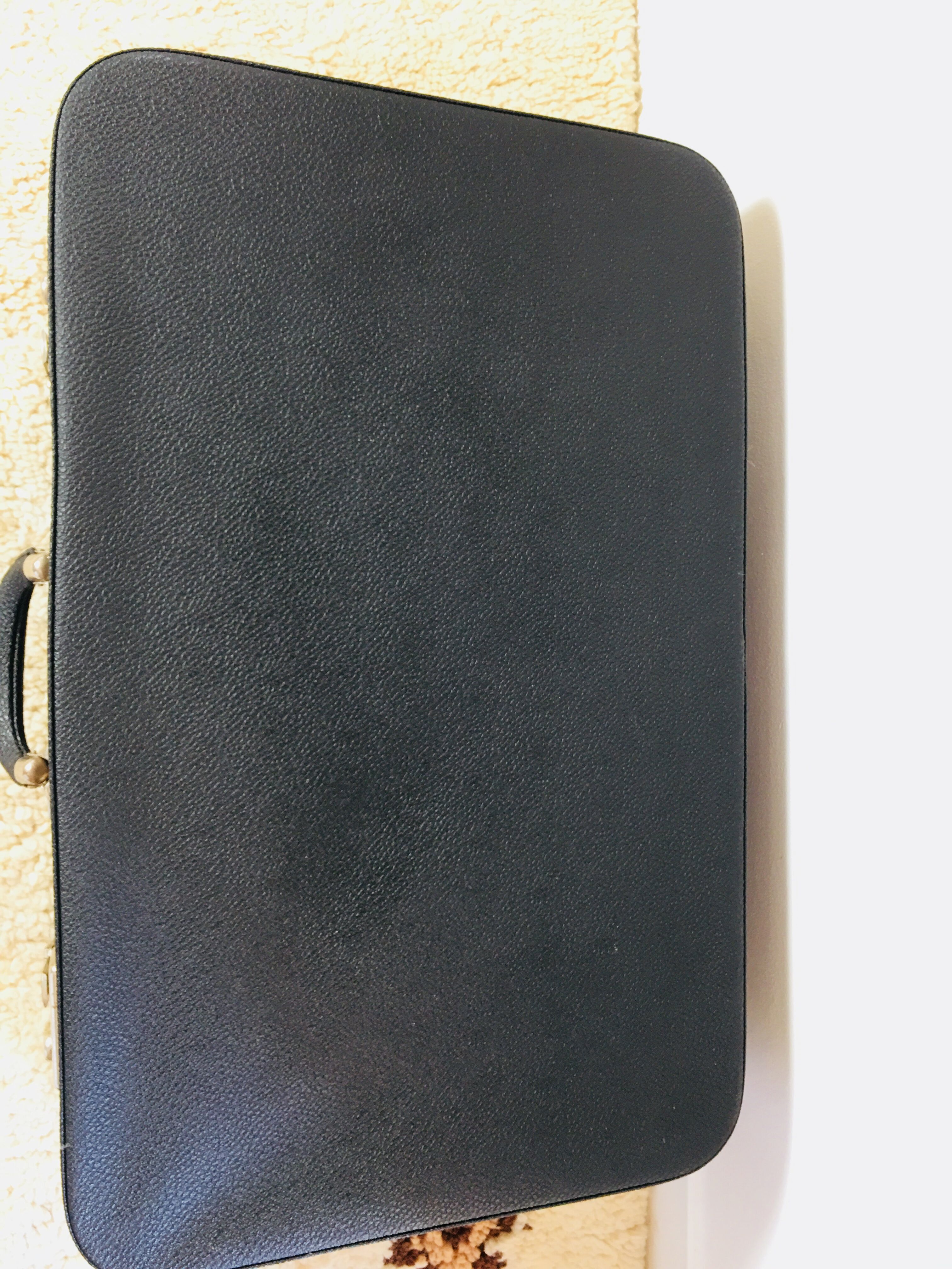 Valise noire vintage
