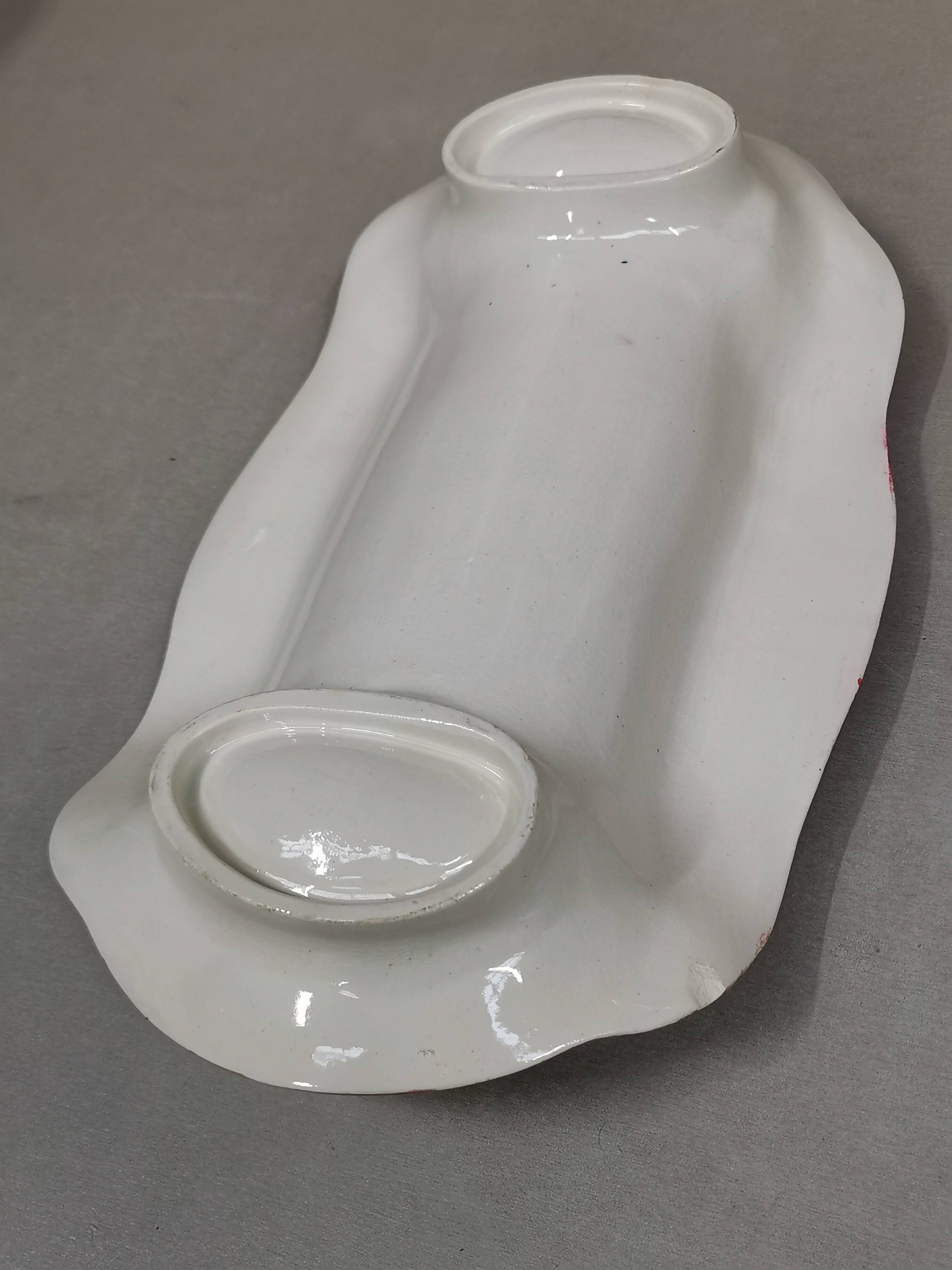 Plat et assiettes barbotine , service à asperges en faience de longchamp