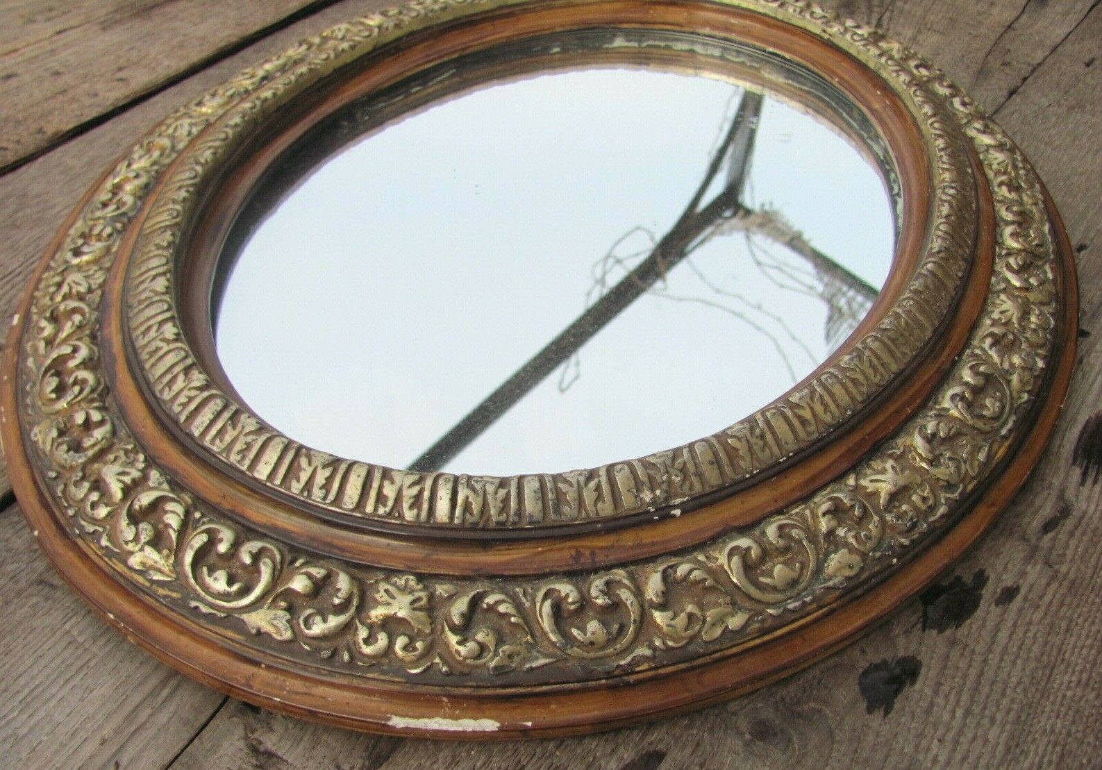 Oval mirror in gilded wood - 19th 46cm