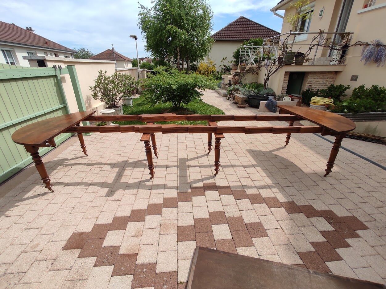 Louis philippe table