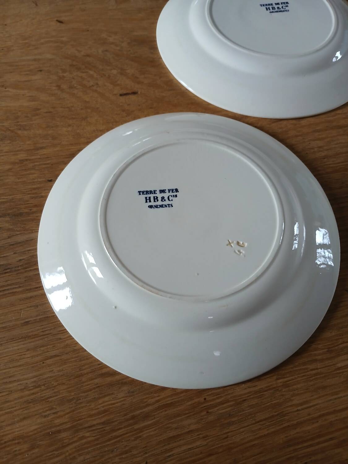 5 assiettes plates Terre de fer HB & Cie