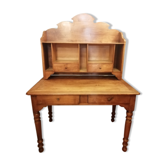 Box desk with pediment