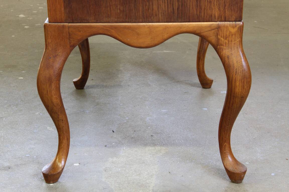Vintage Danish 1967 4-Drawer Dresser in Oak