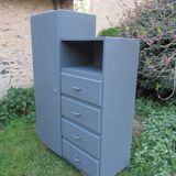 Armoire parisienne asymétrique